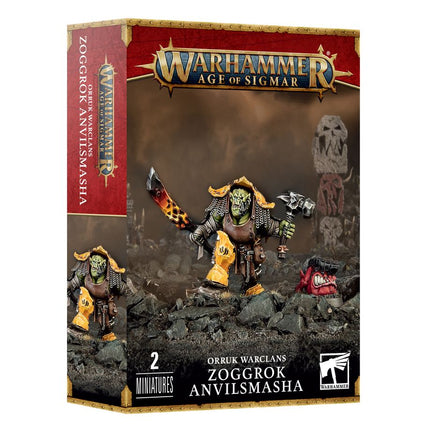 Dit is een afbeelding van het miniatuur Zoggrok Anvilsmasha - Orruk Warclans voor het spel Warhammer, te koop bij Tabletop Miniature Wargames spellenwinkel Speldorado in delft