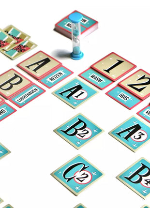 Dit is een foto van het spel Cross Clues te koop bij Speldorado Spellenwinkel Delft