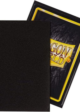 Dit is een foto van het spel Sleeves Matte - Black (100ct) - Dragon Shield te koop bij Speldorado Spellenwinkel Delft