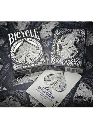 Dit is een foto van het spel Dragon - Bicycle te koop bij Speldorado Spellenwinkel Delft