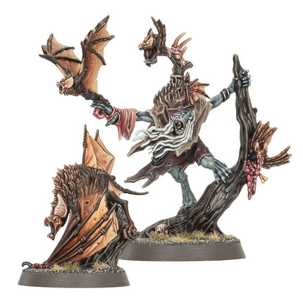 Dit is een afbeelding van het miniatuur high falconer felgryn - flesh-eater courts voor het spel Warhammer, te koop bij Tabletop Miniature Wargames spellenwinkel Speldorado in delft