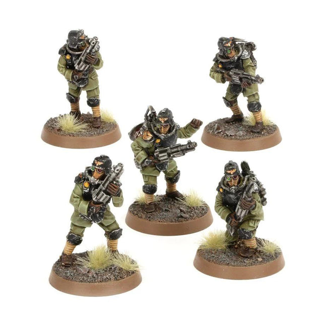 Dit is een foto van het spel astra militarum: krieg combat engineers te koop bij Speldorado Spellenwinkel Delft