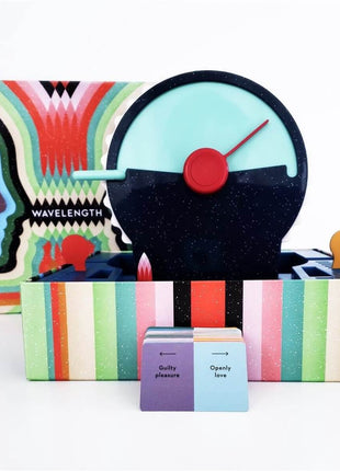 Dit is een foto van het spel Wavelength NL te koop bij Speldorado Spellenwinkel Delft