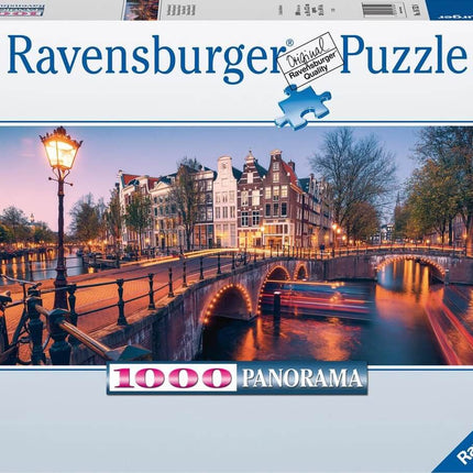 Dit is een foto van het spel Avond In Amsterdam te koop bij Speldorado Spellenwinkel Delft