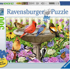 Dit is een foto van het spel Bij het vogelbadje - 500 stukjes (extra groot) te koop bij Speldorado Spellenwinkel Delft