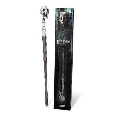 Dit is een foto van het spel Harry Potter - Death Eater Wand (Skull) Blister Wand te koop bij Speldorado Spellenwinkel Delft