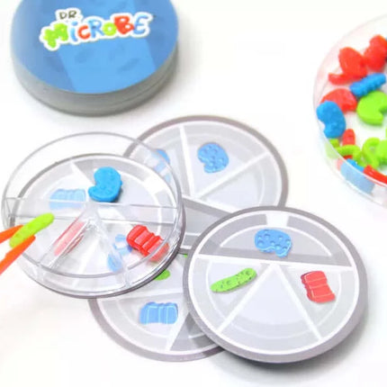 Dit is een foto van het spel Dr. Microbe te koop bij Speldorado Spellenwinkel Delft