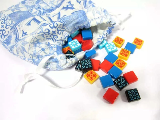 Dit is een foto van het spel Azul NL/FR NL te koop bij Speldorado Spellenwinkel Delft
