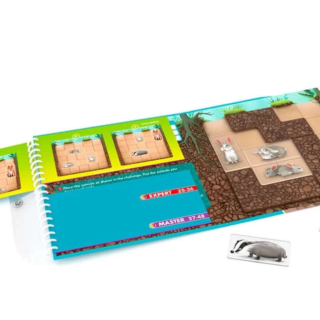 Dit is een foto van het spel Down the Rabbit Hole - Magnetic Travel - Smart games te koop bij Speldorado Spellenwinkel Delft